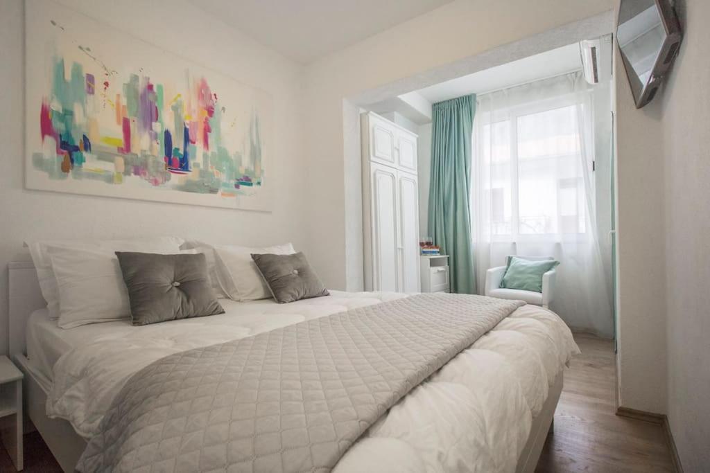Apartment Luxury Near The Makarska